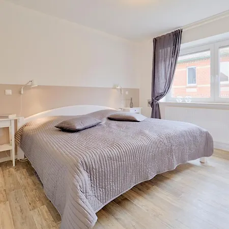 Zollstrasse 1. Etage Apartment *