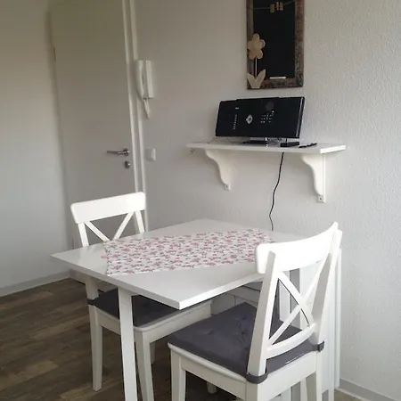 Apartment Zollstrasse 1. Etage *